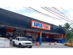 Se Alquila Local Comercial de 550M2 en Vista Alegre-Arraijan
