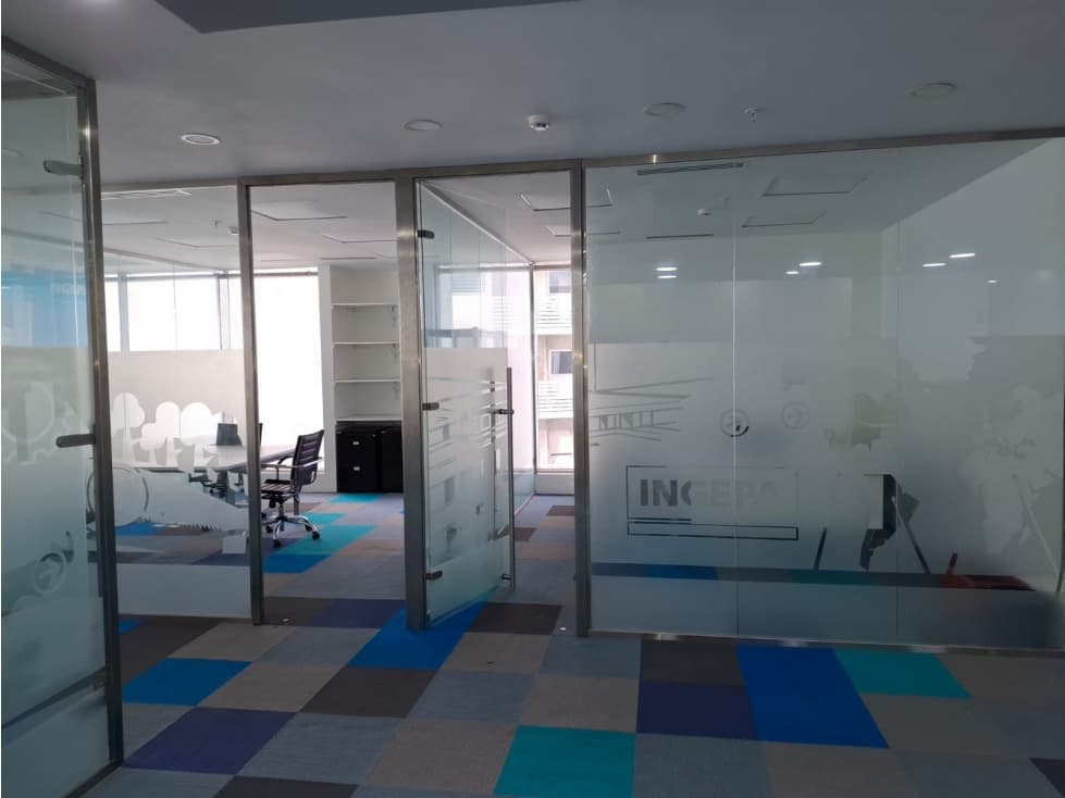 Se Alquila Oficina Terminada de 199M2 en Torre Bicsa — foto 4