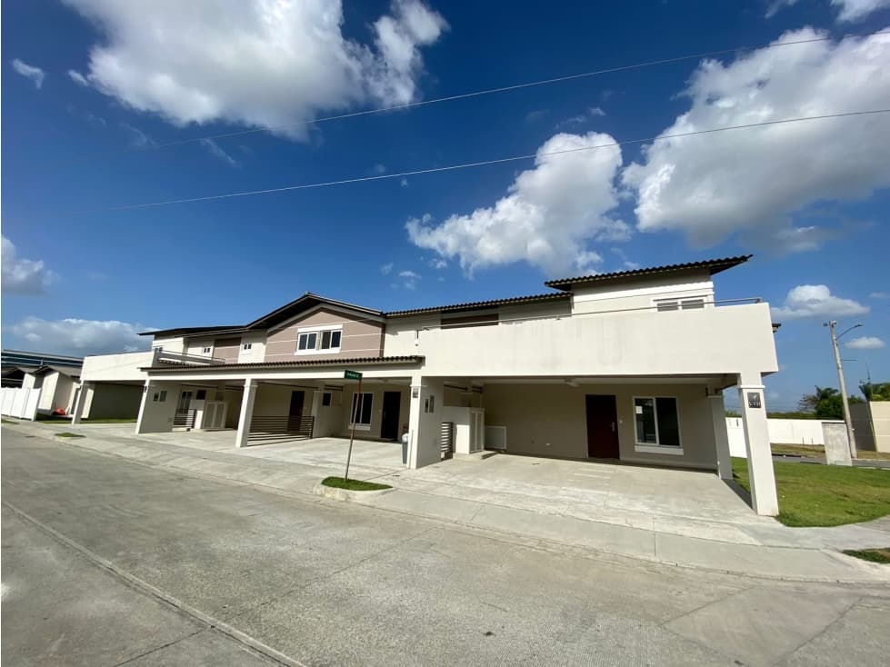 SE VENDE CASA EN TOWN HOMES COSTA SUR — foto 2