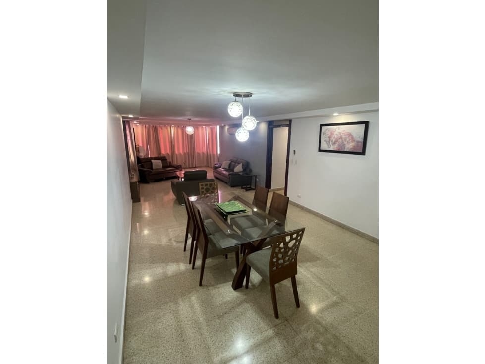 Venta de Amplio Apartamento en Villa de las Fuentes — foto 2