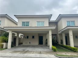 Venta de Casa en Altos del Parque