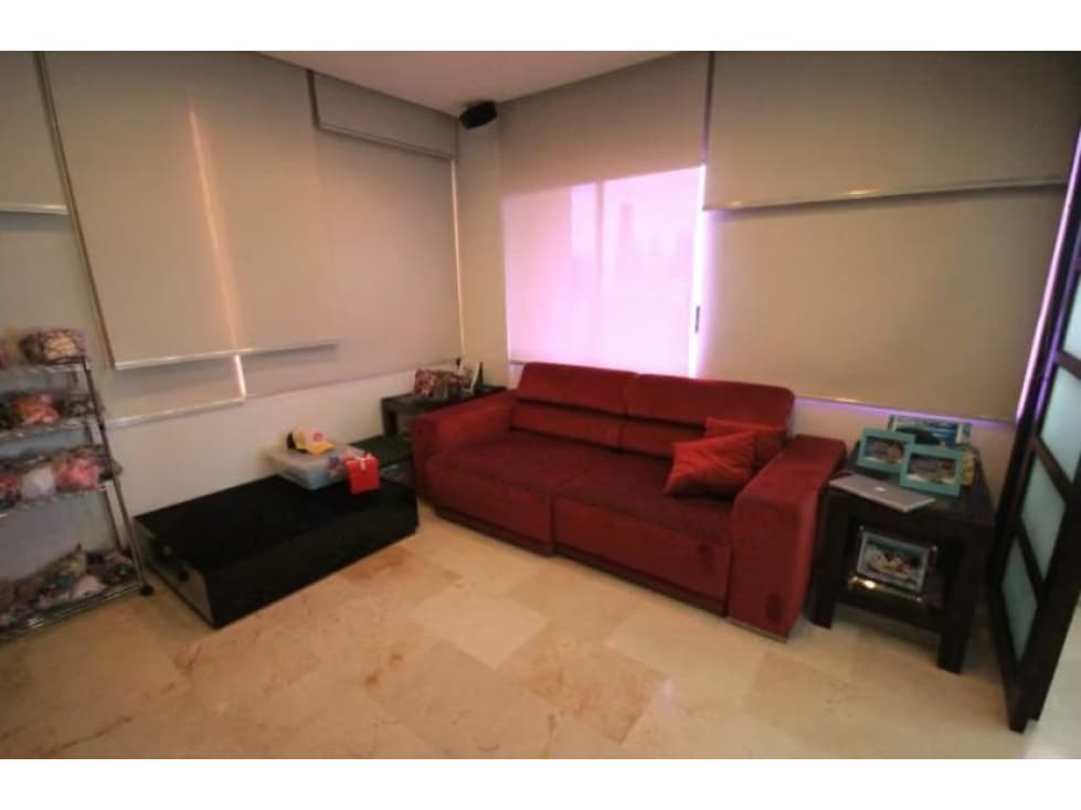 SE VENDE APARTAMENTO EN PH TERRANOVA — foto 1