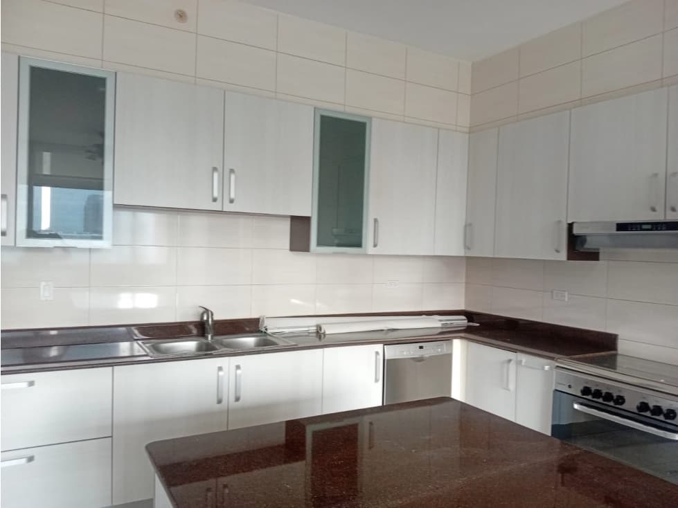 VENTA DE APARTAMENTO EN PH PACIFIC POINT — foto 6