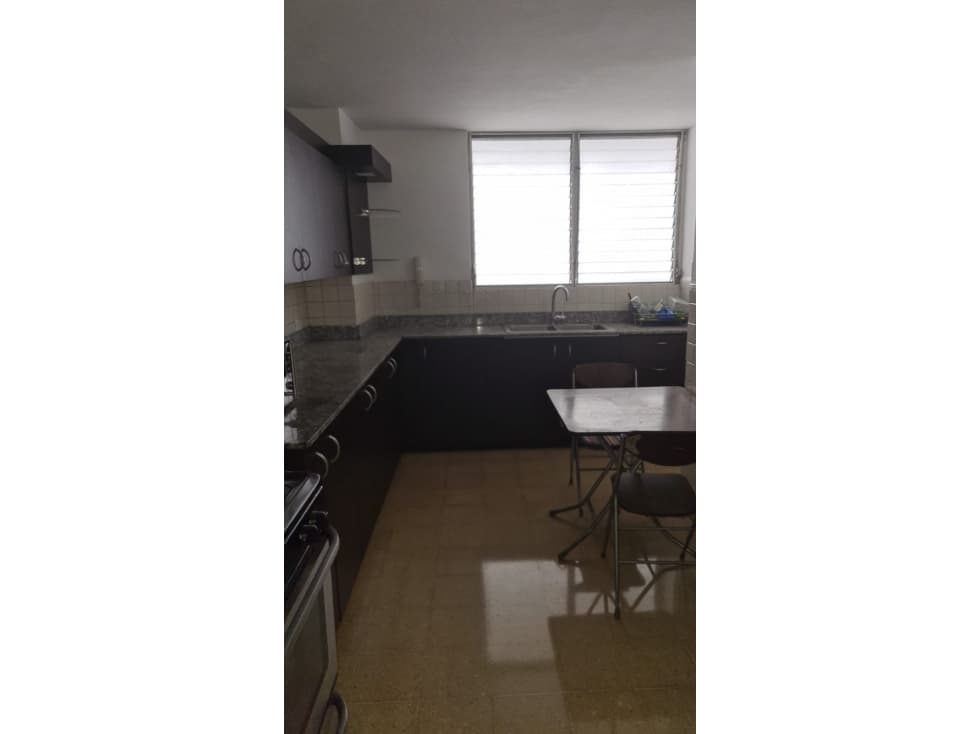 se vende apartamento en EDEN ROC — foto 3