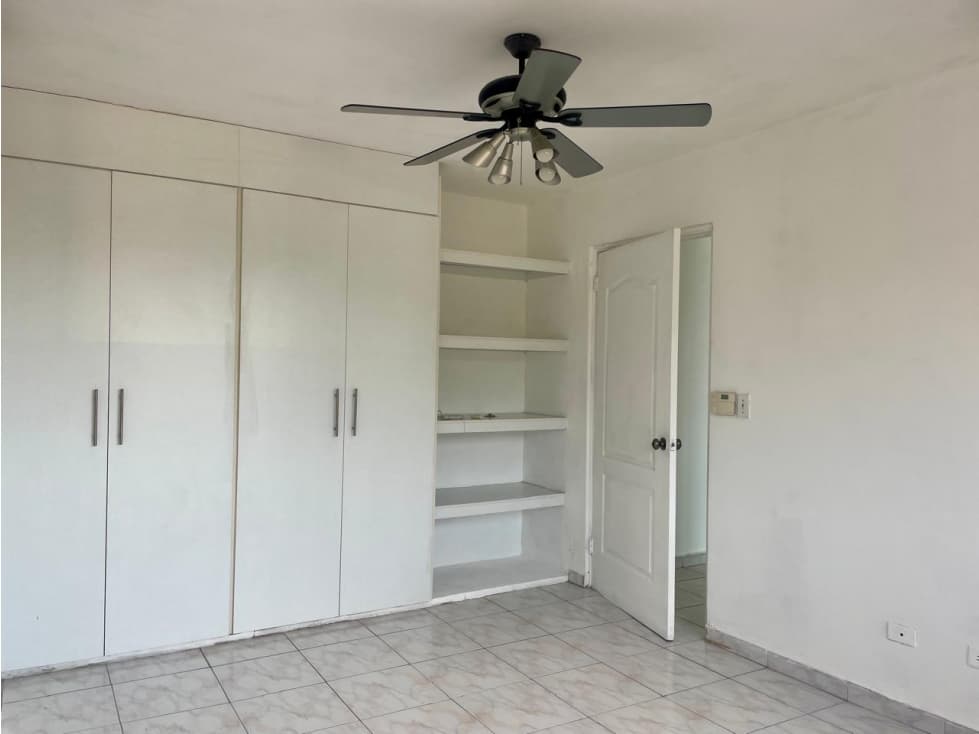 SE VENDE APARTAMENTO EN MANROY — foto 3