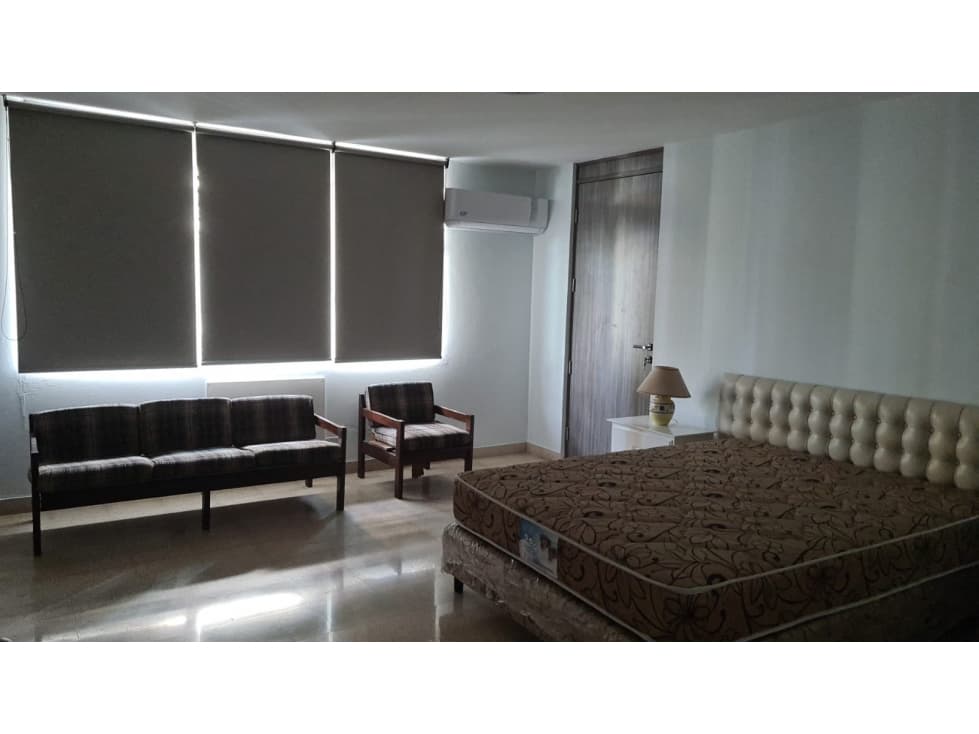 se vende apartamento en EDEN ROC — foto 6