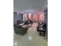 Venta de Amplio Apartamento en Villa de las Fuentes