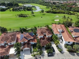Fairway Estates - Santa Maria - frente al golf - $2,400,000