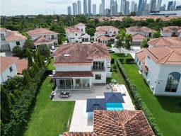 Fairways Estates amueblada