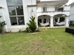 Casa Fairways Estates - Santa Maria - frente al golf $2,350,000