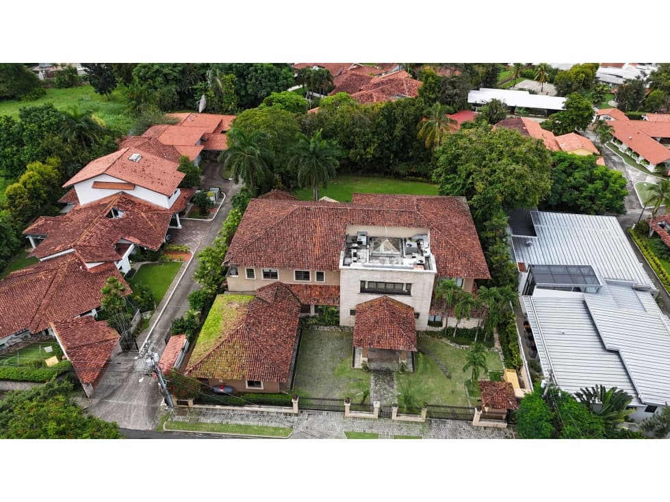 Altos del Golf — foto 1
