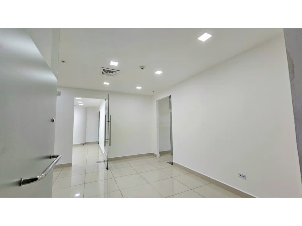 SE VENDE LUJOSA OFICINA EN OCEANIA - PUNTA PACIFICA — foto 4