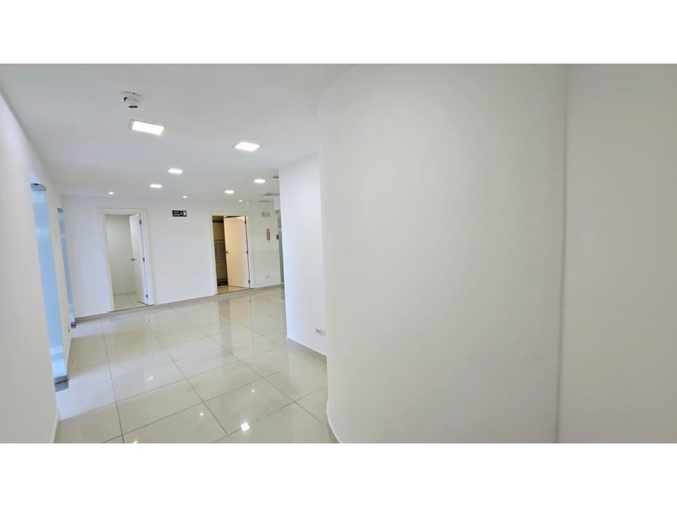 SE VENDE LUJOSA OFICINA EN OCEANIA - PUNTA PACIFICA — foto 5