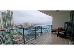 SE VENDE EN GRAND TOWER - PUNTA PACIFICA - MODELO K