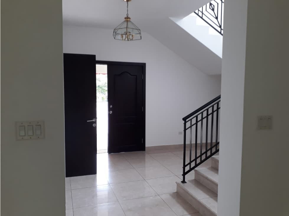 SE VENDE CASA EN PH SENDEROS - CAMINO DE CRUCES — foto 5