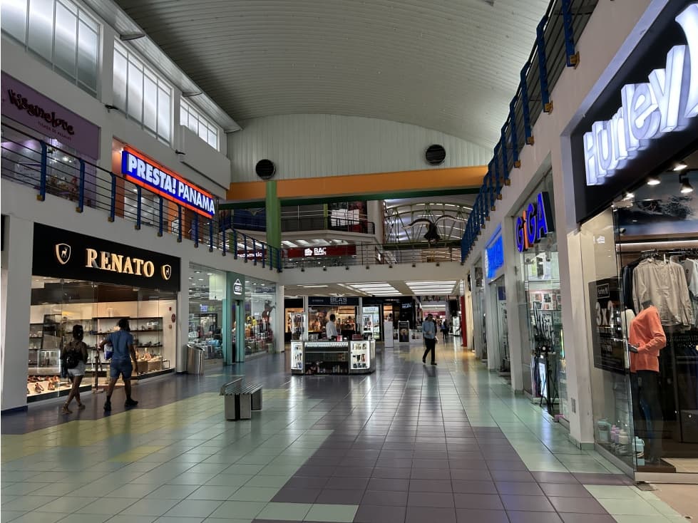 GANGA! LOCAL EN ALBROOK MALL PASILLO DEL HIPOPÓTAMO — foto 4