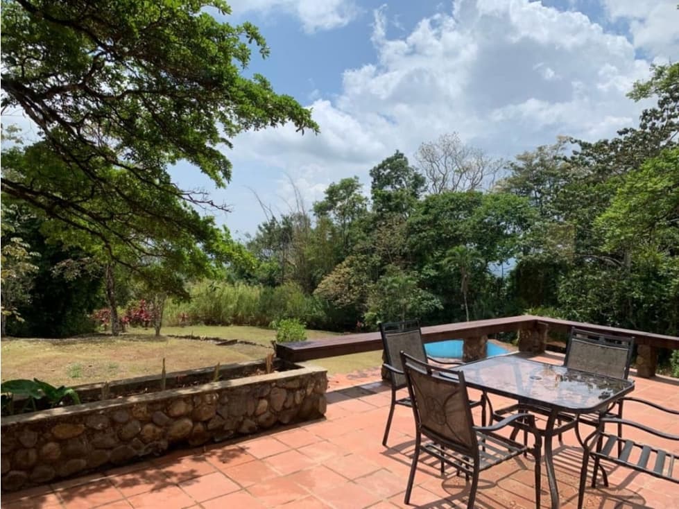 Venta de casa campestre en Altos de Cerro Azul — foto 1