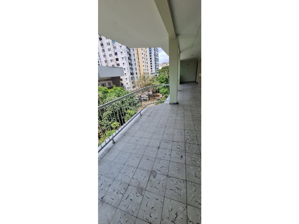 Alquiler de apartamento en Vía Argentina — foto 1