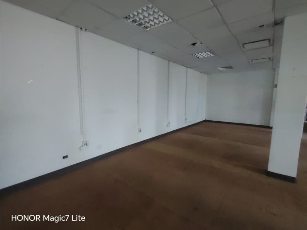 Alquiler de oficina 485m2 en Edificio Beta Continental, Obarrio — foto 2