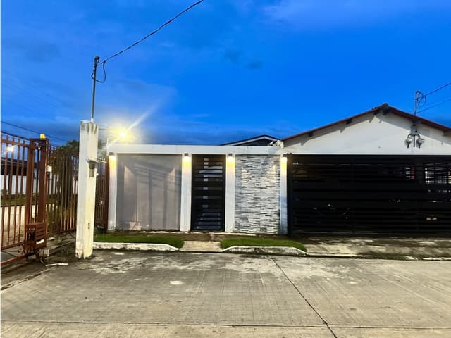 Venta de casa en Tocumen, Buena Vista. MY