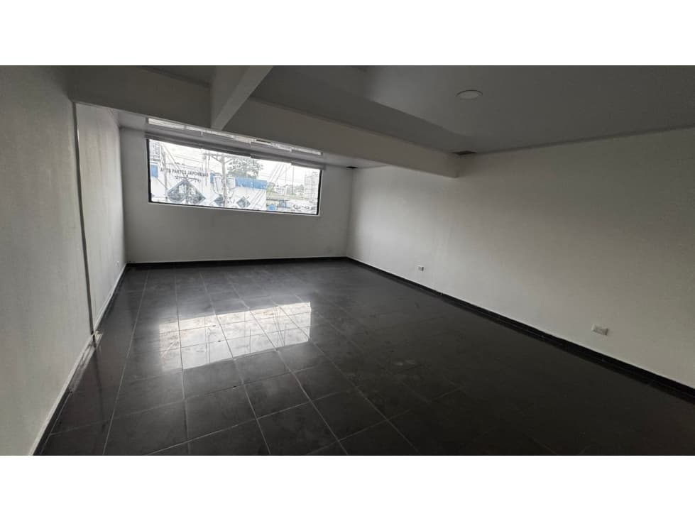 Alquiler de oficina en Plaza Vento, Parque Lefevre — foto 2