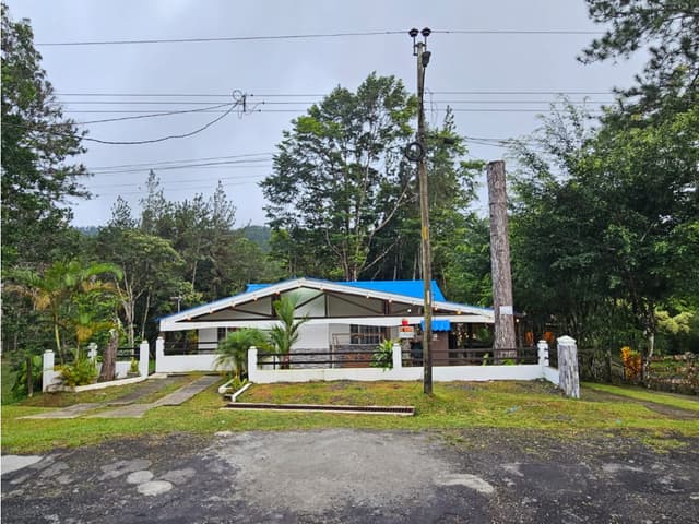 Venta de casa en Altos de Cerro Azul. MY