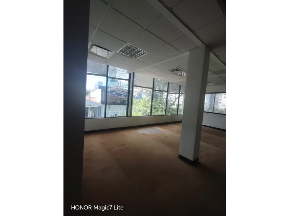 Alquiler de oficina 485m2 en Edificio Beta Continental, Obarrio — foto 1