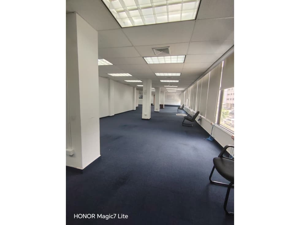 Alquiler de oficina 785m2 en Edificio Beta Continental, Obarrio — foto 1