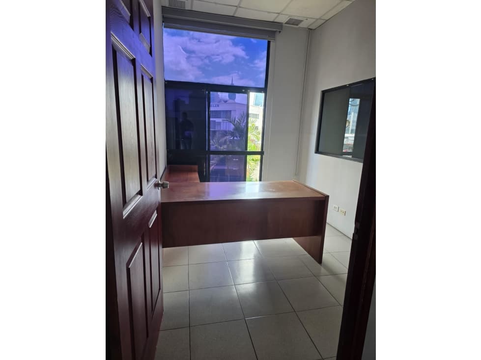 Venta de local comercial en Calle 50 — foto 6