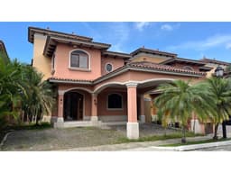 Venta de casa en PH El Doral, Costa Sur