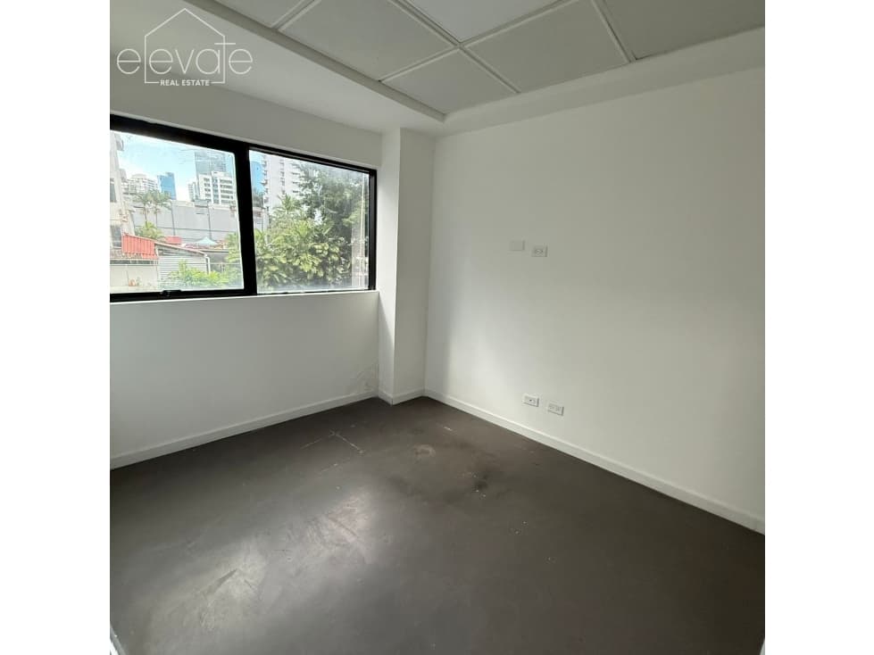 LOCAL COMERCIAL - ROYAL CENTER, MARBELLA — foto 4