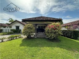 PH LOS PORTALES CASA EN BUENAVENTURA