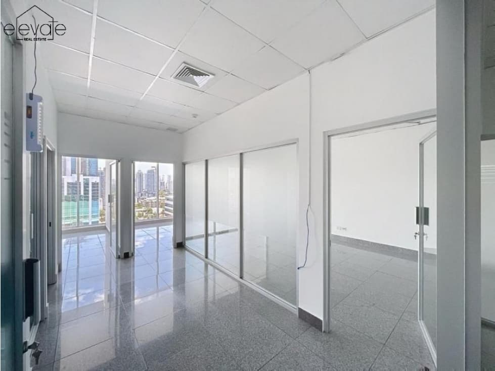 OFICINA EN PANAMA DEISGN CENTER - OBARRIO — foto 1