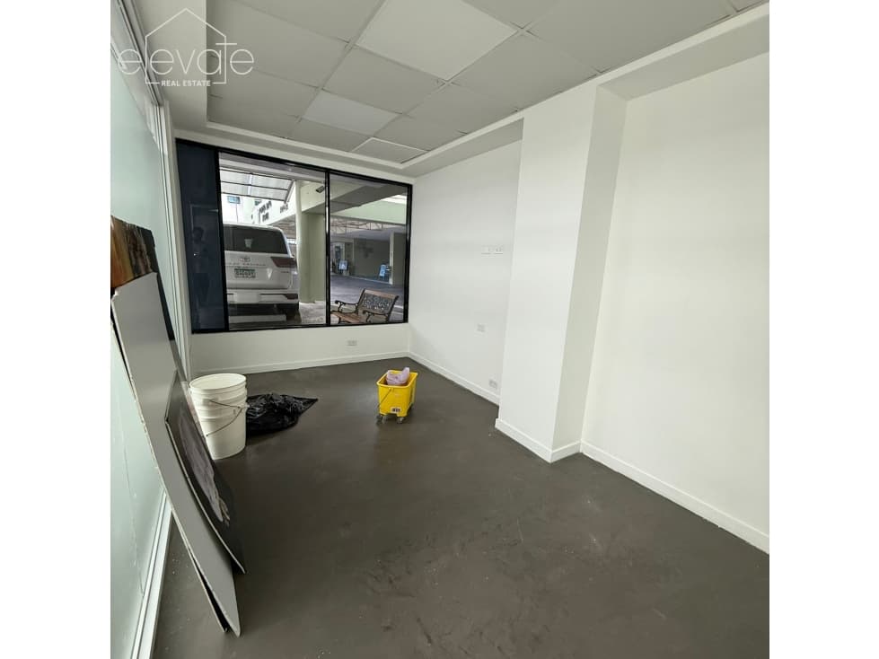 LOCAL COMERCIAL - ROYAL CENTER, MARBELLA — foto 2