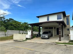Residencia de esquina amueblada - Riverview - Costa Verde