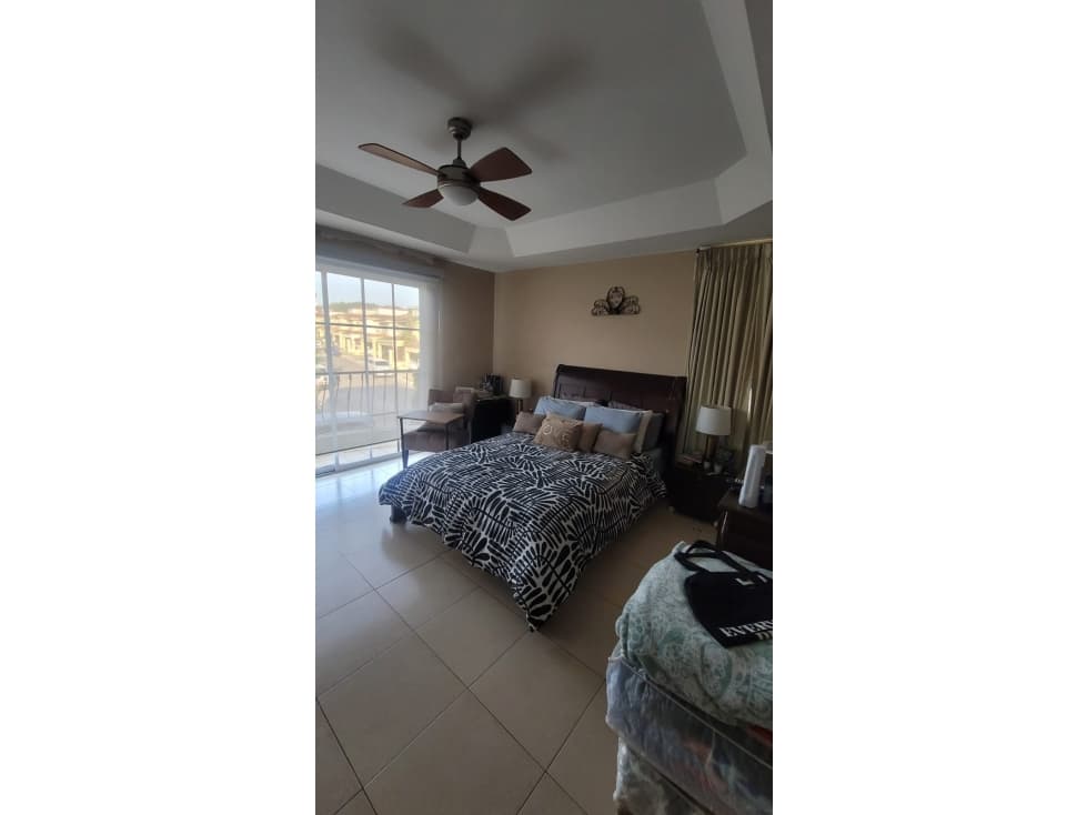 VENTA DE CASA EN CONDADO DEL REY, CRYSTAL SPRINGS — foto 5