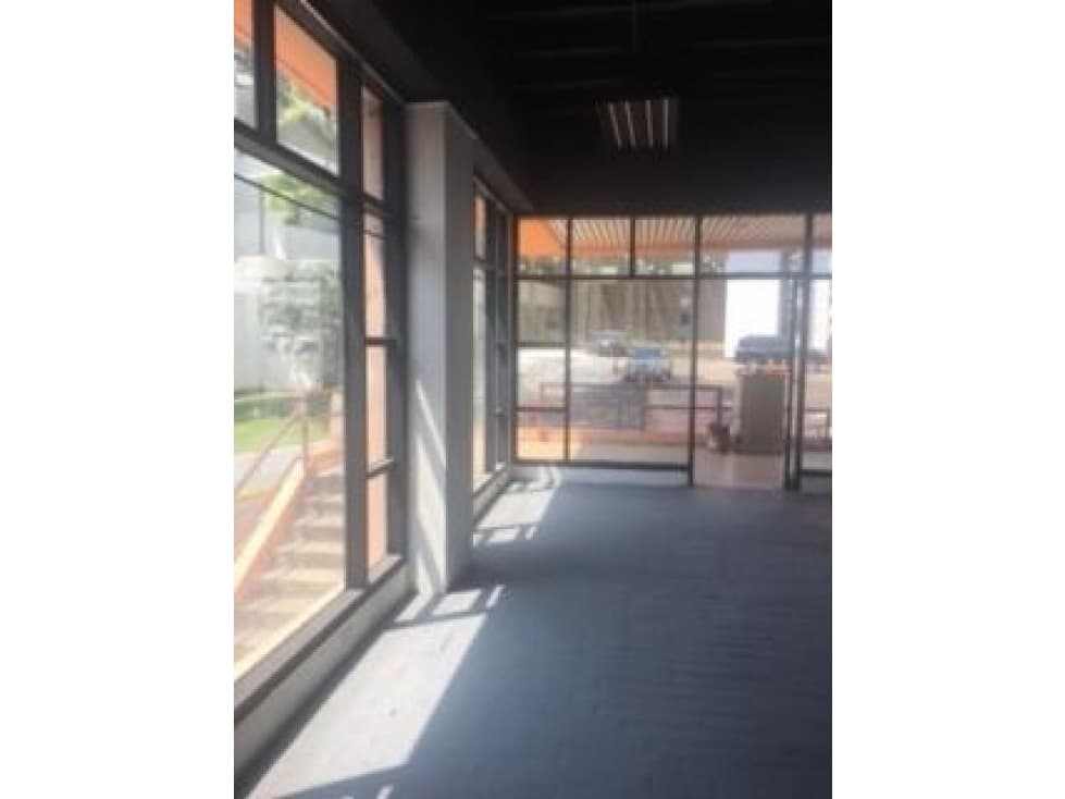 Venta de Local comercial Vía Veneto — foto 5