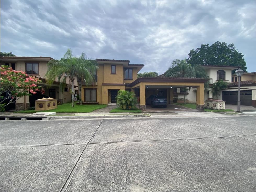 Venta de casa en Embassy Club, Clayton — foto 2