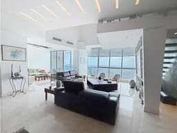 Venta de apartamento en Costa del Este PH Vitri - Piso Alto