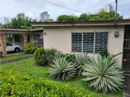 Venta de casa en Altos del Golf