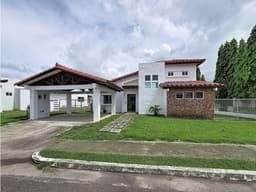 Alquiler de casa amueblada en Playa Malibú Nueva Gorgona