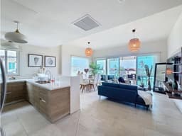 Venta de apartamento en Playa Escondida Colon