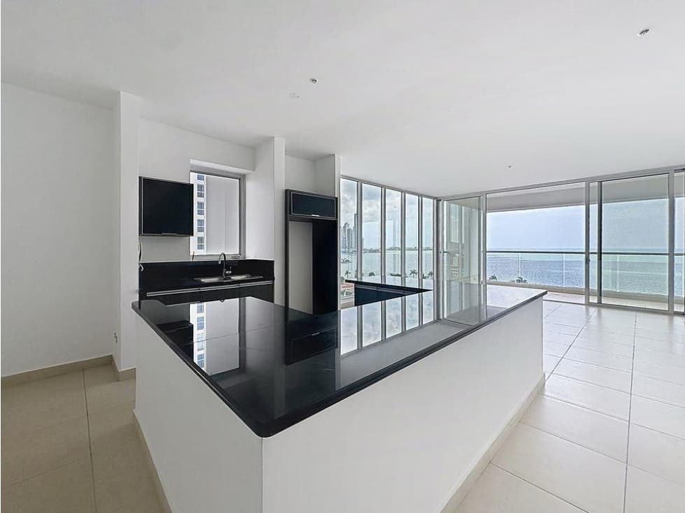 Venta de apartamento en Ave. Balboa Rivage Tower — foto 1