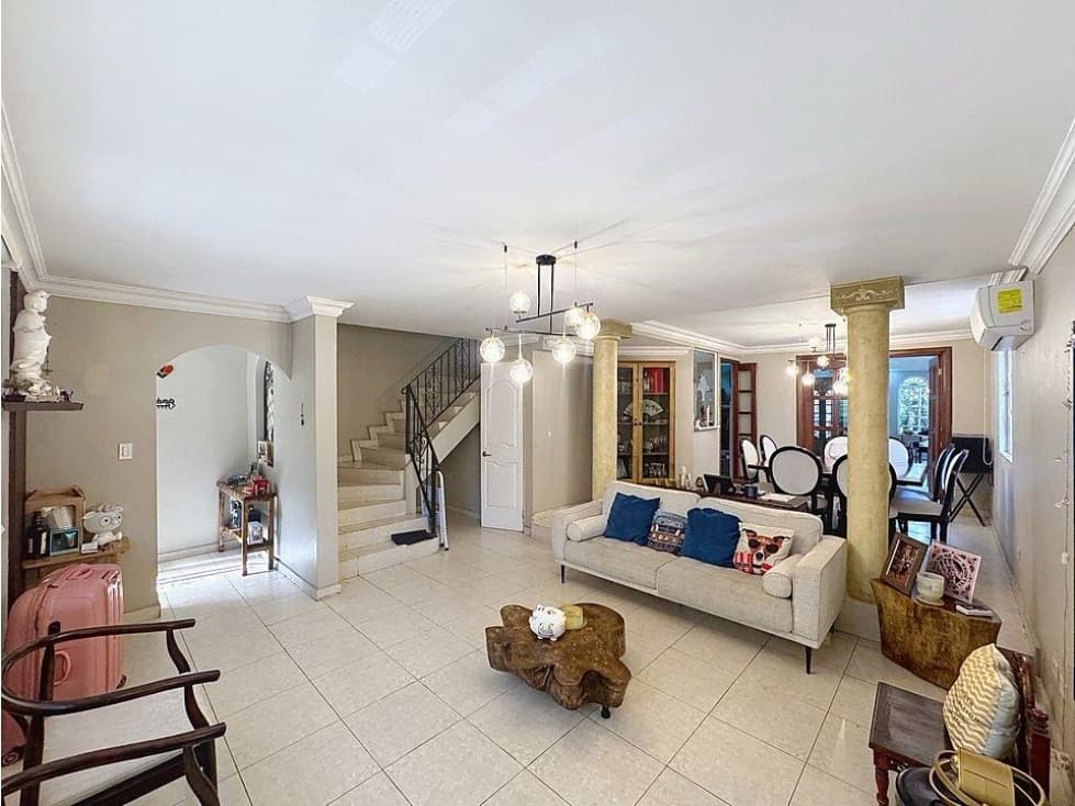 Alquiler de casa en Altos de Panamá Condado del Rey — foto 3