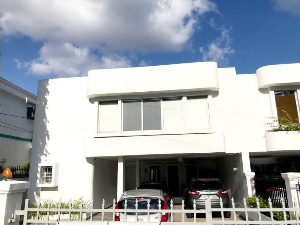 Venta de Casa Dúplex en Obarrio Calle 61 — foto 1