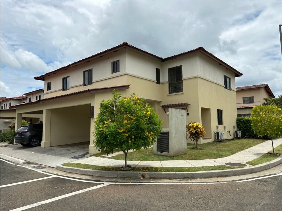 Casa Esquina en Woodlands, Panamá Pacífico — foto 1