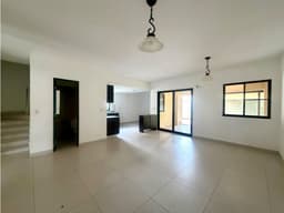 Casa Townhome Modelo Grande en Woodlands, Panamá Pacífico