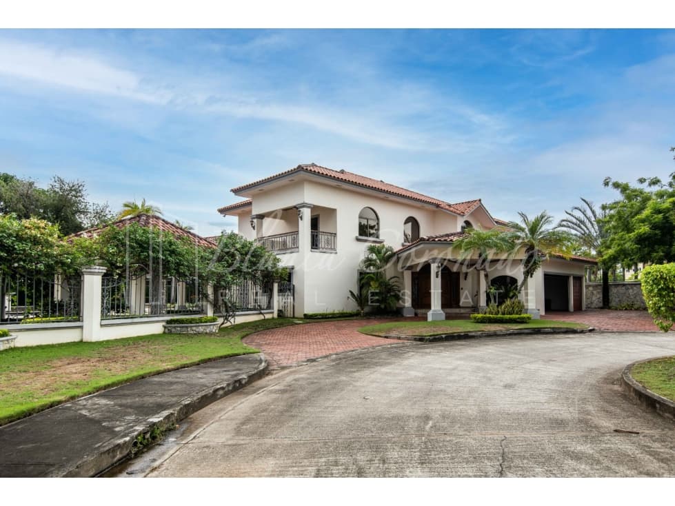 CASA EN VENTA EN COSTA DEL ESTE — foto 1