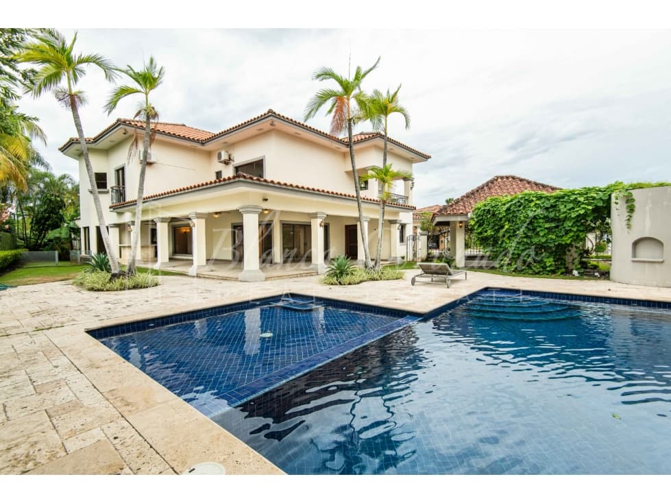 CASA EN VENTA EN COSTA DEL ESTE — foto 2