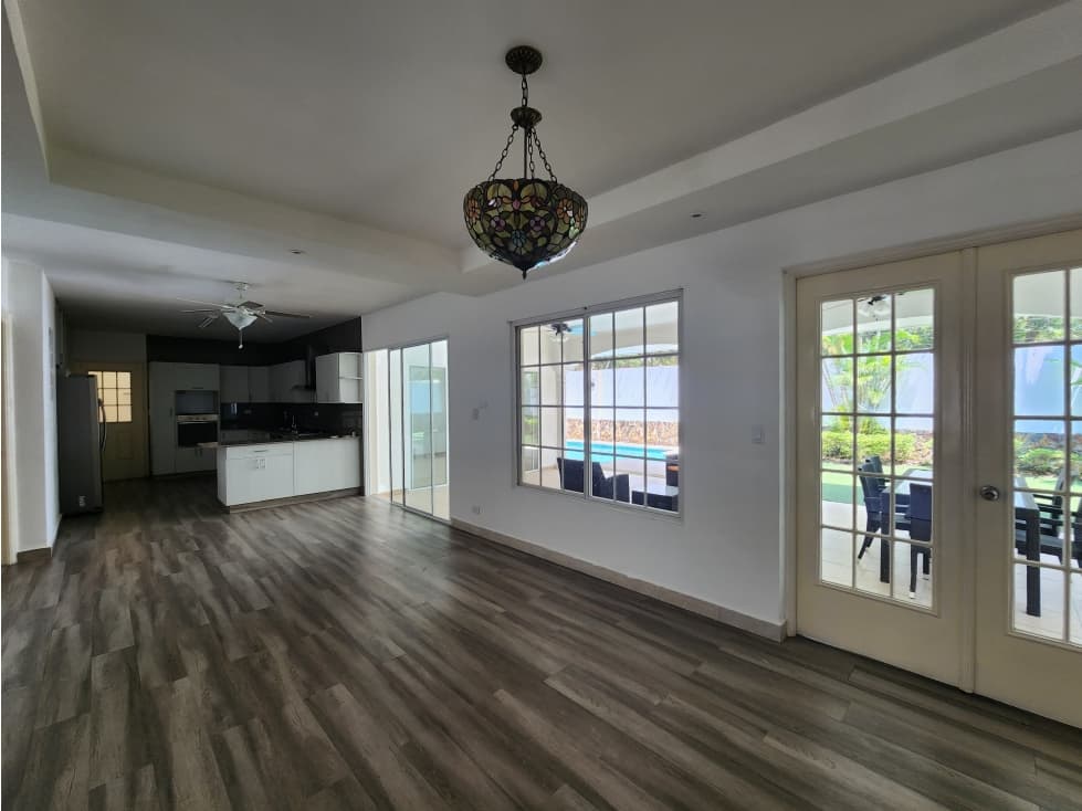 CASA EN VENTA EN COSTA DEL ESTE — foto 3